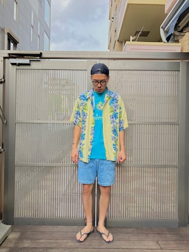 「アイテム（ビーチサンダル）」を使った、KOHさん（メンズ・174cm）の秋コーディネート