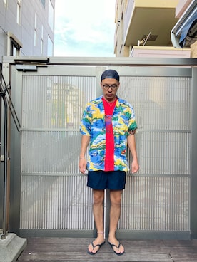 「アイテム（ビーチサンダル）」を使った、KOHさん（メンズ・174cm）の秋コーディネート
