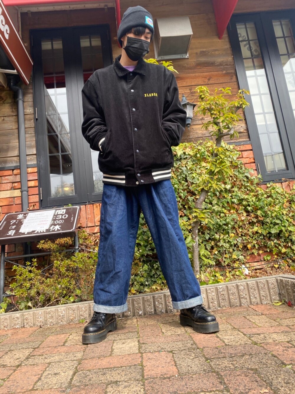 XLARGE（エクストララージ）の「EMBROIDERY EMBLEM CORDUROY JACKET