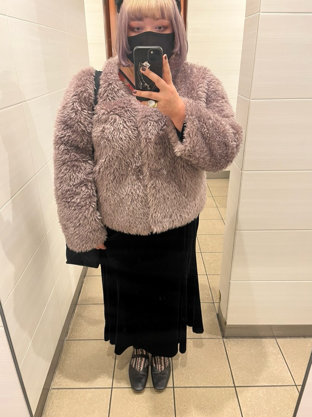 「SHEINのアイテム（その他アウター、ピンク系）」を使った、しさん（レディース・167cm）の冬コーディネートの1枚目の写真