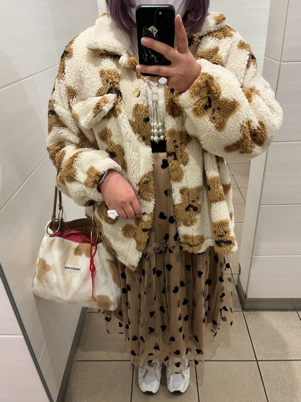「SHEINのアイテム（その他アウター、ベージュ系）」を使った、しさん（レディース・167cm）の冬コーディネートの1枚目の写真