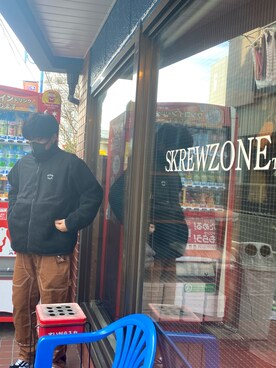 「ストリートファッション」｜「アイテム（その他アウター）」を使った、しんさん（メンズ・178cm）の冬コーディネート
