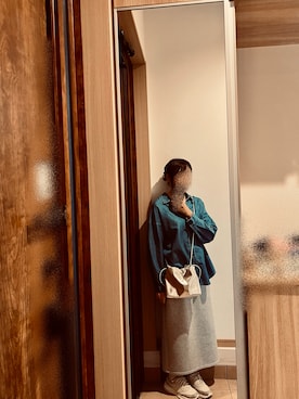 「GU（ジーユー）のアイテム（スカート、グレー系）」を使った、@buru1113さん（レディース・158cm）の秋コーディネート