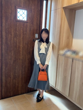 「Honeys（ハニーズ）のアイテム（ジャンパースカート）」を使った、@buru1113さん（レディース・159cm）の春コーディネート
