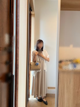 「natural couture（ナチュラルクチュール）のカットジョーゼットキャミワンピース（ワンピース、ベージュ系）」を使った、@buru1113さん（レディース・158cm）の秋コーディネート