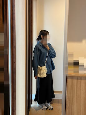 「LOWRYS FARM（ローリーズファーム）のＳＴＹＬＥＵＰマーメイドスカート　264402（スカート、ブラック系）」を使った、@buru1113さん（レディース・158cm）の春コーディネート