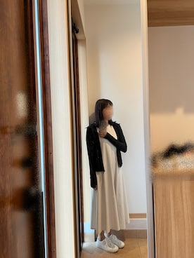 「UNIQLO（ユニクロ）のアイテム（ワンピース、ホワイト系）」を使った、@buru1113さん（レディース・158cm）の秋コーディネート