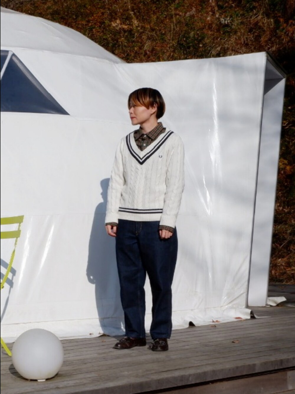 「低身長、新星WEARISTAにエントリー、スナフキン、FRED PERRY、フレッドペリー、ふれっどぺらー、チルデンニット、ワイドデニム、チェスターコート、チェックシャツ、GU、ローファー、ムーミンバレーパーク、タッセルローファー、トラッド」｜「GUのアイテム（チェスターコート、ブラウン系）」を使った、takkeさん（メンズ・154cm）の冬コーディネートの1枚目の写真