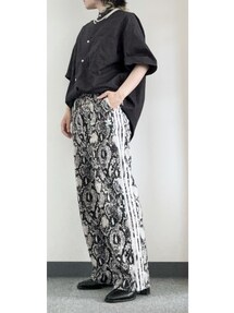 アディダスオリジナルス　パイソン柄パンツ ☆新品タグ付☆ アディダスオリジナルス トラックパンツ