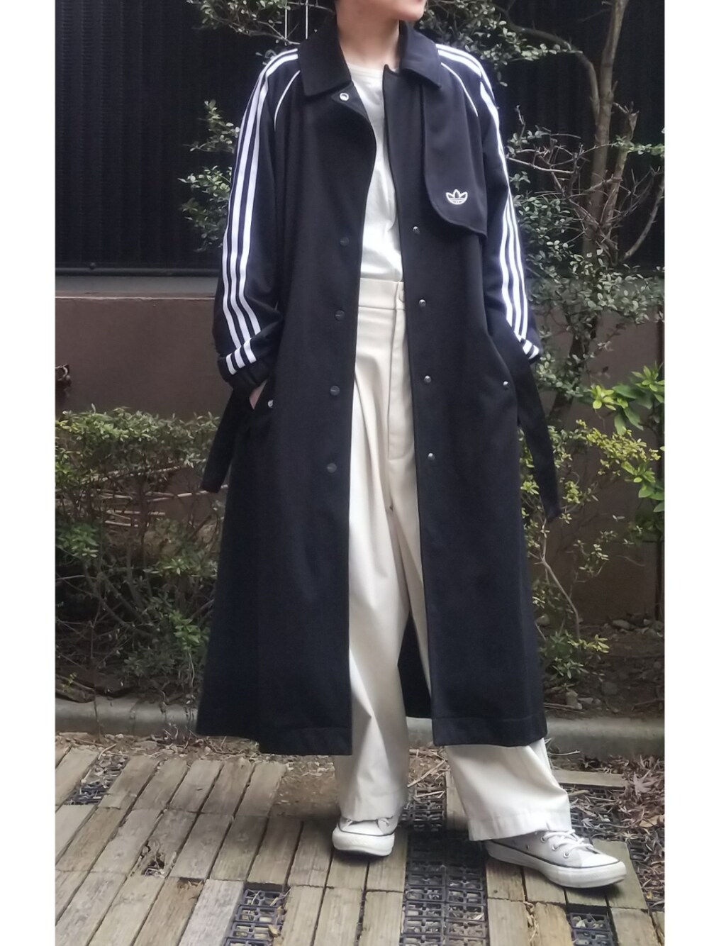 adidas（アディダス）の「PRIMEBLUE トレンチコート [JACKET