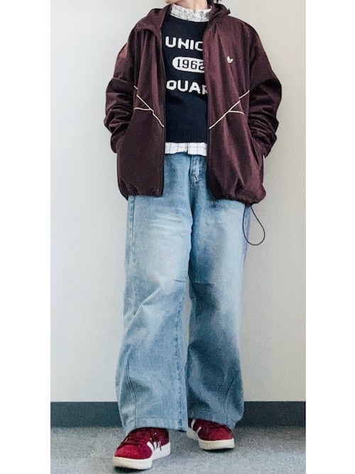 adidas（アディダス）の「アディカラー シーズナル コーデュロイ