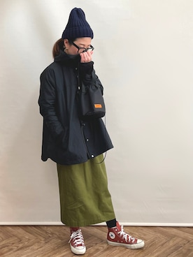 「メガネ女子」｜「アイテム（ナイロンジャケット）」を使った、𝚀-𝚌𝚑𝚊𝚗さん（レディース・158cm）の冬コーディネート