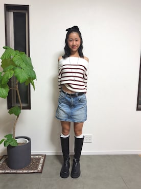 「アイテム（デニムスカート）」を使った、Reiさん（レディース・158cm）の秋コーディネート