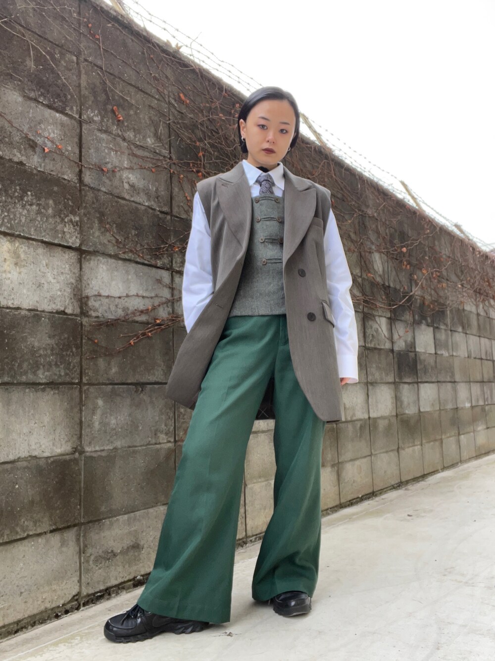 Ray BEAMS カラーサージ フレアパンツ Ray BEAMS（レイビームス）の「Ray BEAMS / カラー サージ