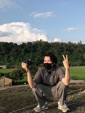 「plain-me（プレインミー）のアイテム（スラックス）」を使った、neighborbob さん（メンズ・169cm）の秋コーディネート