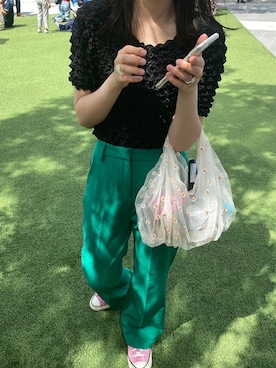 「チャックテイラー」｜「アイテム（スラックス）」を使った、chikaさん（レディース・164cm）の夏コーディネート