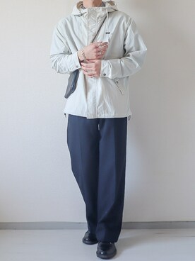 「URBAN RESEARCH Sonny Label（アーバンリサーチサニーレーベル）のアイテム（マウンテンパーカー）」を使った、kotaさん（メンズ・173cm）の春コーディネート
