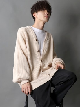 「ニットカーディガン」｜狩野 博文さん（メンズ・178cm・20代）の秋コーディネート