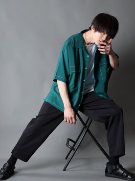 「SITRY（シトリー）のloose tapered tuck wide Pants/ルーズ テーパード タック ワイドパンツ（スラックス）」を使った、狩野 博文さん（メンズ・178cm）の春コーディネート