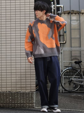 「CONVERSE（コンバース）のCONVERSE コンバース オール スター オックス / ALL STAR OX(BLACK) 32160321（スニーカー）」を使った、狩野 博文さん（メンズ・178cm・20代）の秋コーディネート