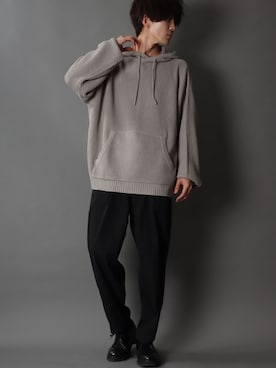 「SITRY（シトリー）のloose tapered tuck wide Pants/ルーズ テーパード タック ワイドパンツ（スラックス）」を使った、狩野 博文さん（メンズ・178cm）の秋コーディネート