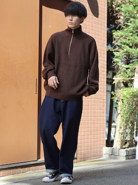 「CONVERSE（コンバース）のCONVERSE コンバース オール スター オックス / ALL STAR OX(BLACK) 32160321（スニーカー）」を使った、狩野 博文さん（メンズ・178cm・20代）の秋コーディネート