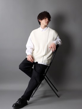 「SITRY（シトリー）のloose tapered tuck wide Pants/ルーズ テーパード タック ワイドパンツ（スラックス）」を使った、狩野 博文さん（メンズ・178cm）の冬コーディネート