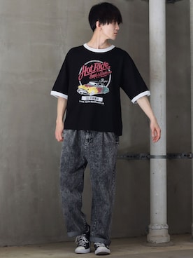 「CONVERSE（コンバース）のCONVERSE コンバース オール スター オックス / ALL STAR OX(BLACK) 32160321（スニーカー）」を使った、狩野 博文さん（メンズ・178cm・20代）の夏コーディネート