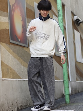 「CONVERSE（コンバース）のCONVERSE コンバース オール スター オックス / ALL STAR OX(BLACK) 32160321（スニーカー）」を使った、狩野 博文さん（メンズ・178cm・20代）の秋コーディネート