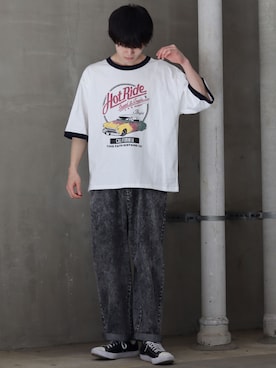 「CONVERSE（コンバース）のCONVERSE コンバース オール スター オックス / ALL STAR OX(BLACK) 32160321（スニーカー）」を使った、狩野 博文さん（メンズ・178cm・20代）の夏コーディネート