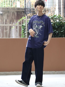 「CONVERSE（コンバース）のCONVERSE コンバース オール スター オックス / ALL STAR OX(BLACK) 32160321（スニーカー）」を使った、狩野 博文さん（メンズ・178cm・20代）の春コーディネート
