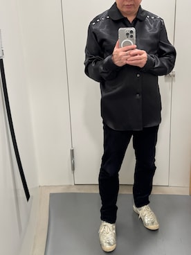 「アイテム（スニーカー、シルバー系）」を使った、Kel さん（メンズ・165cm）の秋コーディネート