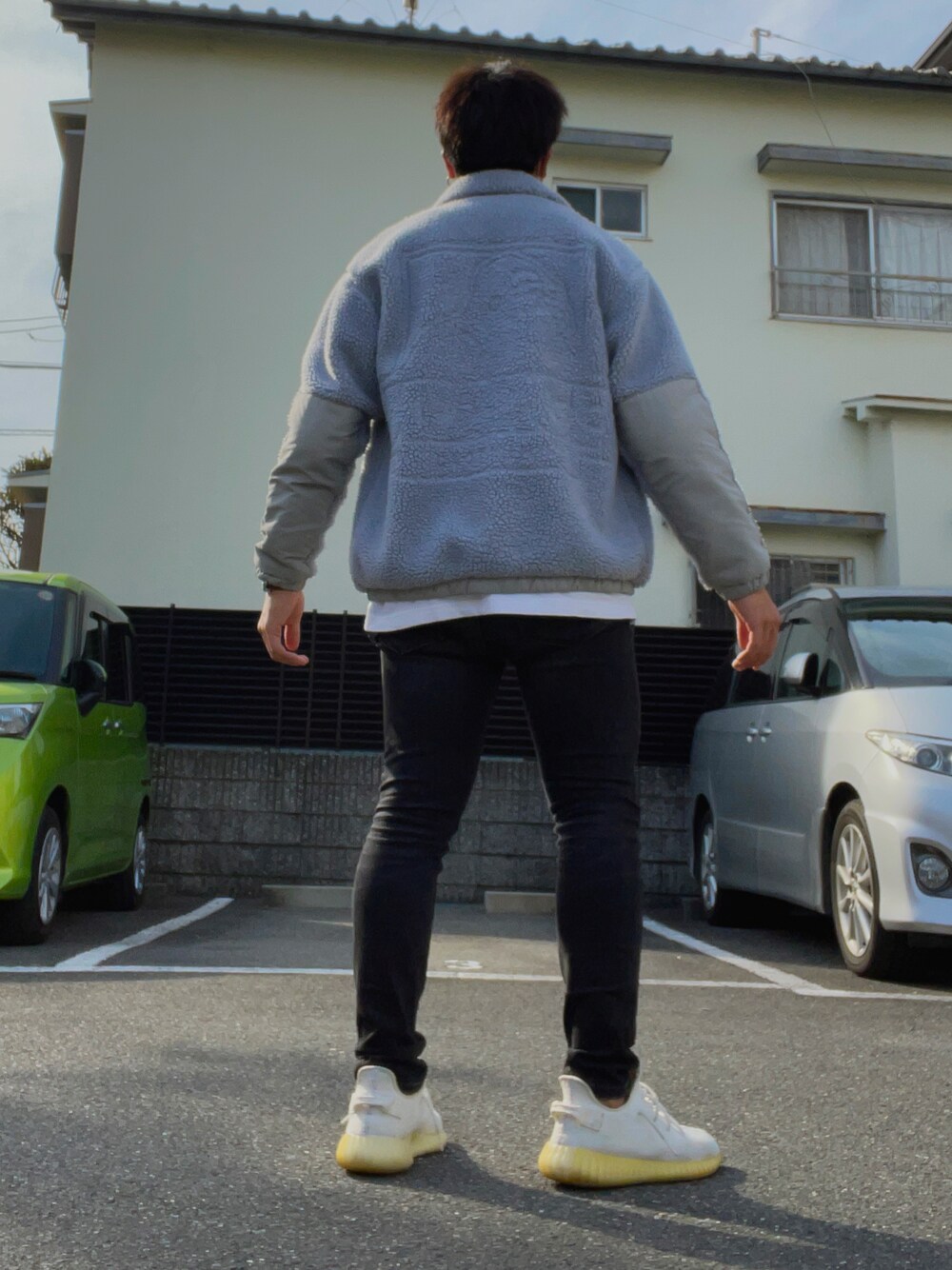 「オーバーサイズ、今日のコーデ、おしゃれさんと繋がりたい、白スニーカー、XLARGE、ビッグシルエット、ストリートファッション、スキニーデニム、ロンT、いいね、save、フォローお願いします🤑、休日スタイル、カジュアルコーデ、ユニクロ」｜「XLARGEのBOA ZIPUP JACKET（その他アウター、グレー系）」を使った、naoyaさん（メンズ・170cm）の秋コーディネートの1枚目の写真