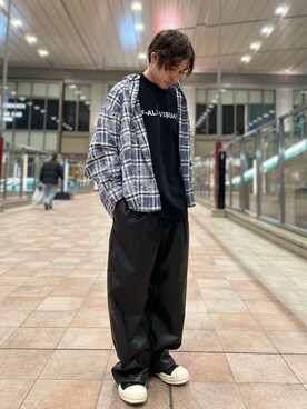 「DANKE SCHON（ダンケシェーン）のアイテム（スラックス）」を使った、Toshiki Masudaさん（メンズ・170cm）の冬コーディネート
