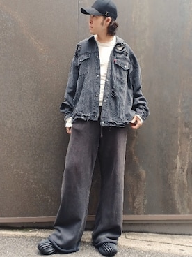 「DANKE SCHON（ダンケシェーン）のアイテム（デニムジャケット）」を使った、Toshiki Masudaさん（メンズ・170cm）の秋コーディネート