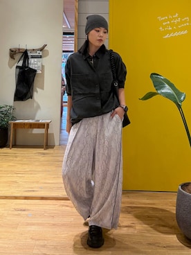 「HEREIAM（ヘレイアム）の【HEREIAM】パイピングトロミパンツ（その他パンツ、その他）」を使った、masakiさん（レディース・161cm）の秋コーディネート