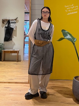 「BAYFLOW（ベイフロー）のパラシュートパンツ（その他パンツ、ベージュ系）」を使った、masakiさん（レディース・161cm）の秋コーディネート