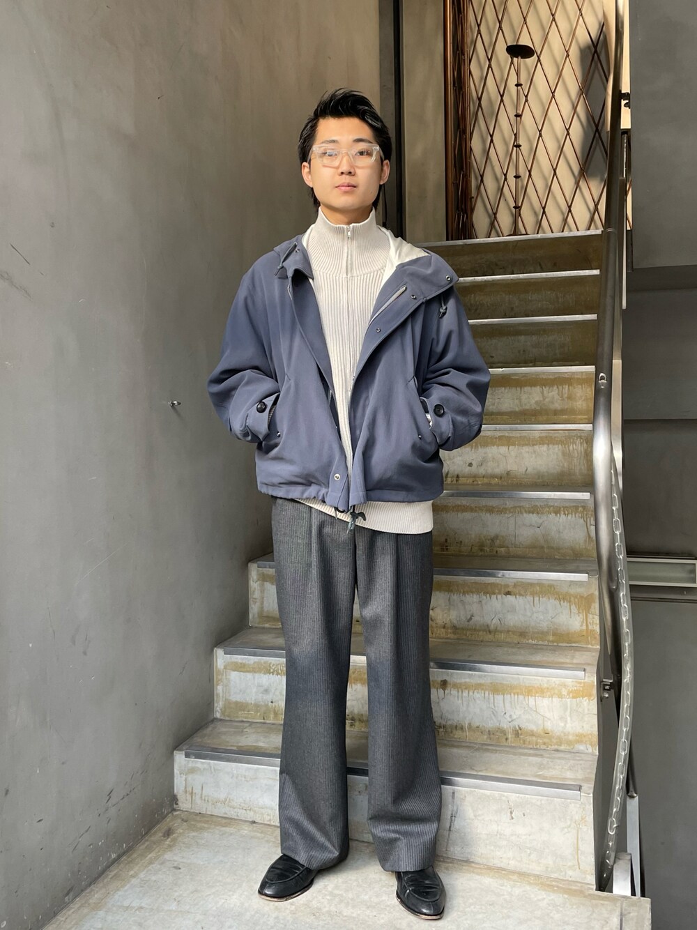 「GARDEN TOKYO、TOIRONIER、URU、blohm」｜「Toironierのアイテム（ニット/セーター、ホワイト系）」を使った、野口心さん（メンズ・175cm）の冬コーディネートの1枚目の写真