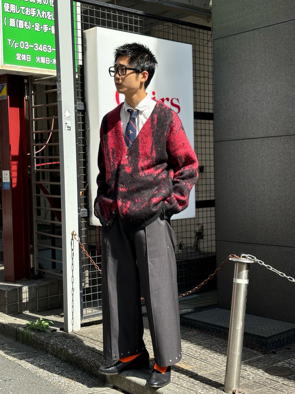 「yoke」｜「Sans limiteのアイテム（シャツ/ブラウス、ホワイト系）」を使った、野口心さん（メンズ・175cm）の秋コーディネートの1枚目の写真
