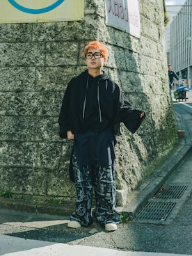 「SHINYAKOZUKA（シンヤコヅカ）のアイテム」を使った、野口心さん（メンズ・175cm）の春コーディネート