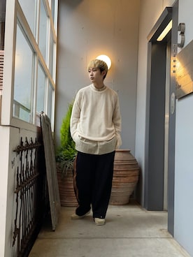 「LEH（レー）のアイテム（パンツ）」を使った、野口心さん（メンズ・175cm）の春コーディネート