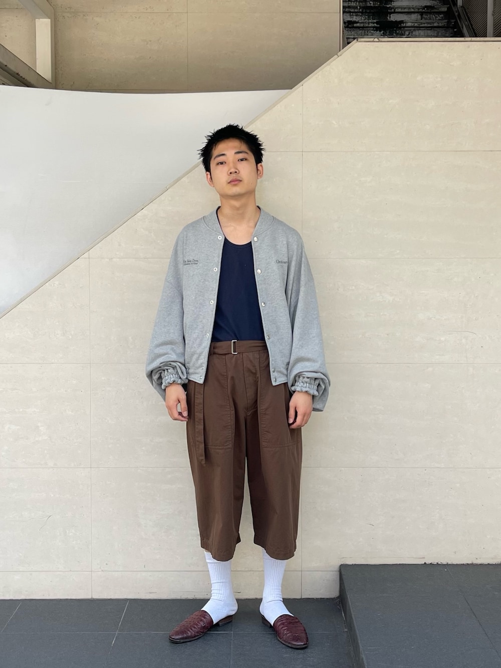 「SHINYAKOZUKAのSHINYA KOZUKA/シンヤコズカ/ORDINARY LOCAL VERSITY（その他アウター、グレー系）」を使った、野口心さん（メンズ・175cm）の夏コーディネートの1枚目の写真