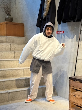 「GARDEN TOKYO（ガーデントウキョウ）のCHEAP MAGIC/チープマジック/CM-003H/CHEAP FAT B BOMBER（ダウンジャケット/コート、ホワイト系）」を使った、野口心さん（メンズ・175cm）の冬コーディネート