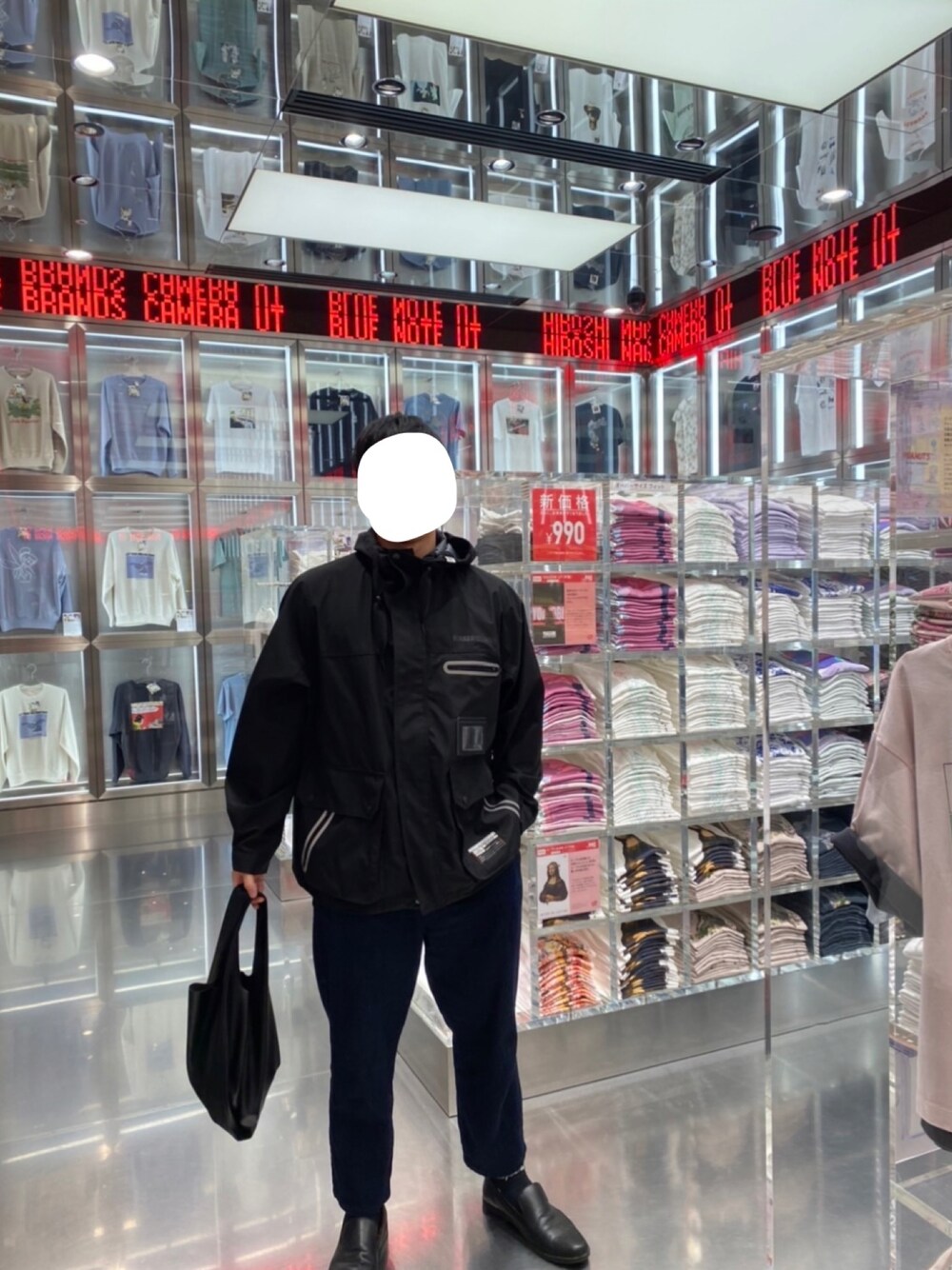 「休日スタイル、大人カジュアル、今日のコーデ、おしゃれさんと繋がりたい、アウトドアスタイル、春夏コーデ、デニム、雨の日コーデ、ごきげんウィーク、シンプルスタイル、カジュアルコーデ、GU、ミハラヤスヒロGU、ミハラヤスヒロ(MIHARAYASUHIRO)」｜「anelloのanello/アネロ ALTON レザータッチ トートバッグ（エコバッグ/サブバッグ、ブラック系）」を使った、Rioさん（メンズ・177cm）の春コーディネートの1枚目の写真