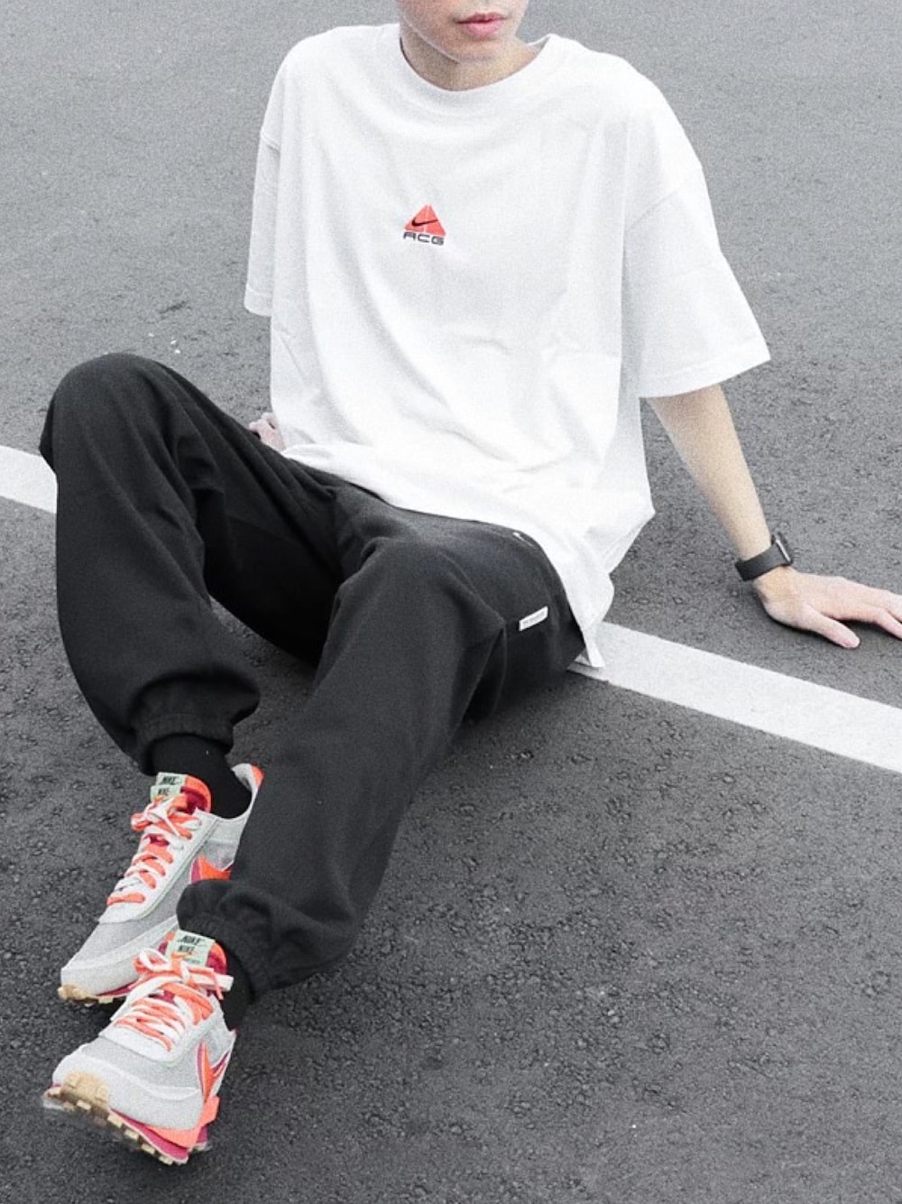 「ootd、NIKE、sacai×nike、ACG」｜「NIKE ACGのNIKE / ACG Short Sleeve T-shirt（Tシャツ/カットソー、ホワイト系）」を使った、BunBunさん（メンズ・172cm）の春コーディネートの1枚目の写真