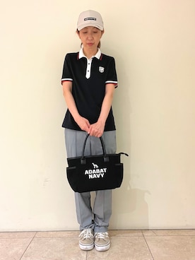 「adabat（アダバット）の【ADABAT NAVY】吸水速乾/ＵＶカット　カノコクレリック半袖ポロシャツ（ポロシャツ、ブラック系）」を使った、kumamotoadabateriさん（レディース）の夏コーディネート