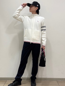 「adabat（アダバット）の【DRESSTERIORコラボ】リブニットフルジップブルゾン（ブルゾン、ホワイト系）」を使った、sora1112314さん（メンズ）の秋コーディネート