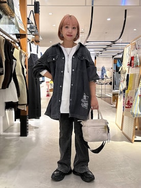 「LEPSIM（レプシィム）のアイテム（デニムパンツ）」を使った、しもださんさん（レディース・149cm）の秋コーディネート