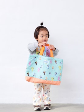 「Fluffy BROTHERS（フラッフィーブラザーズ）の【ブルーイ】レッスンバッグ（トートバッグ、グリーン系）」を使った、fluffybrothersさん（キッズ・120cm）の冬コーディネート