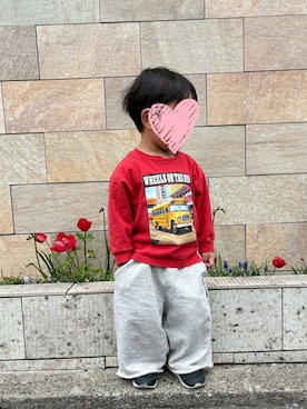 「Fluffy BROTHERS（フラッフィーブラザーズ）のプリントロンT（Tシャツ/カットソー、レッド系）」を使った、fluffybrothersさん（キッズ・120cm）の春コーディネート